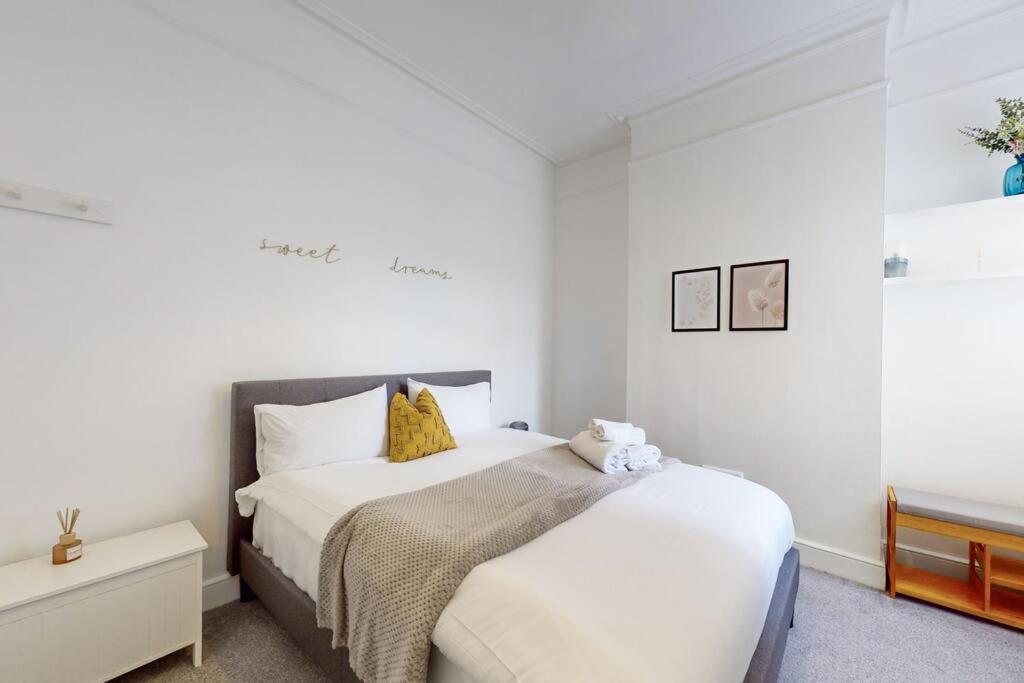 Spacious 2Bd Apartment Cricklewood London Exterior foto