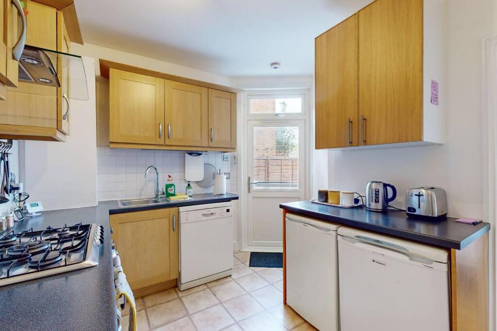 Spacious 2Bd Apartment Cricklewood London Exterior foto